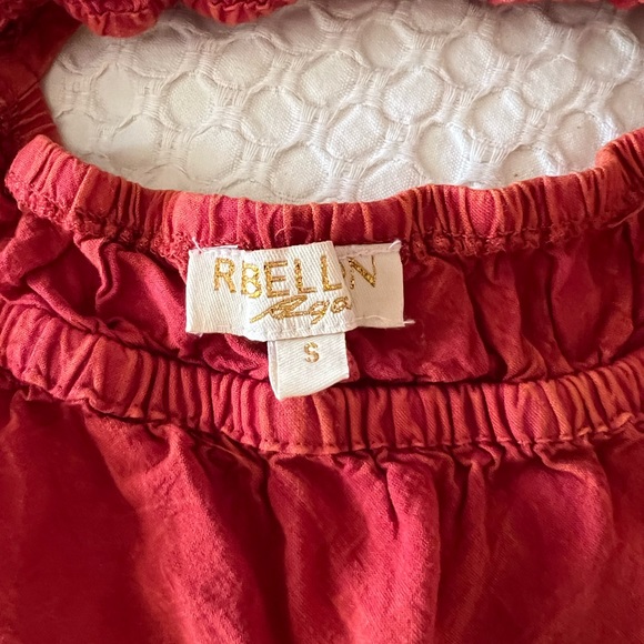 Tie up Blouse - Picture 3 of 3